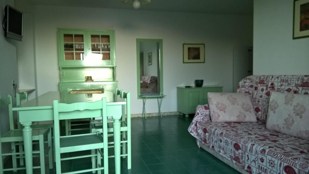 Appartamento In Villa Fortunata Terra Marina Serra Exteriér fotografie